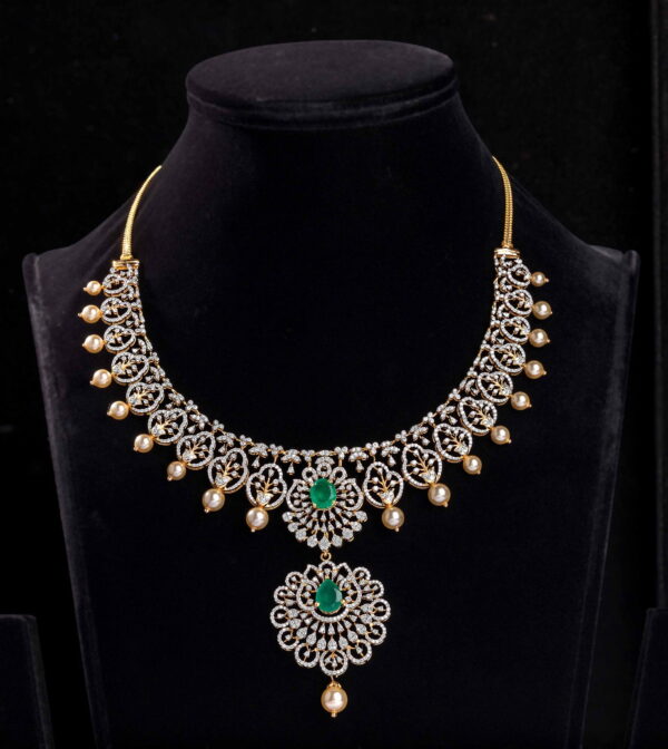 emerald diamond necklace (DS-44) - Totaram & Sons.